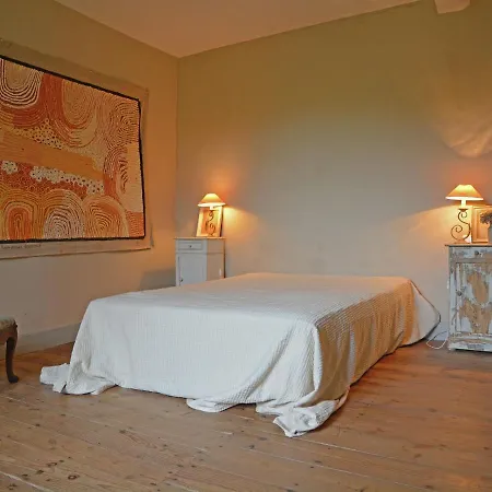 Дом отдыха In With Pool And Bbq *