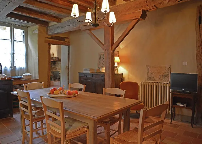 In With Pool And Bbq